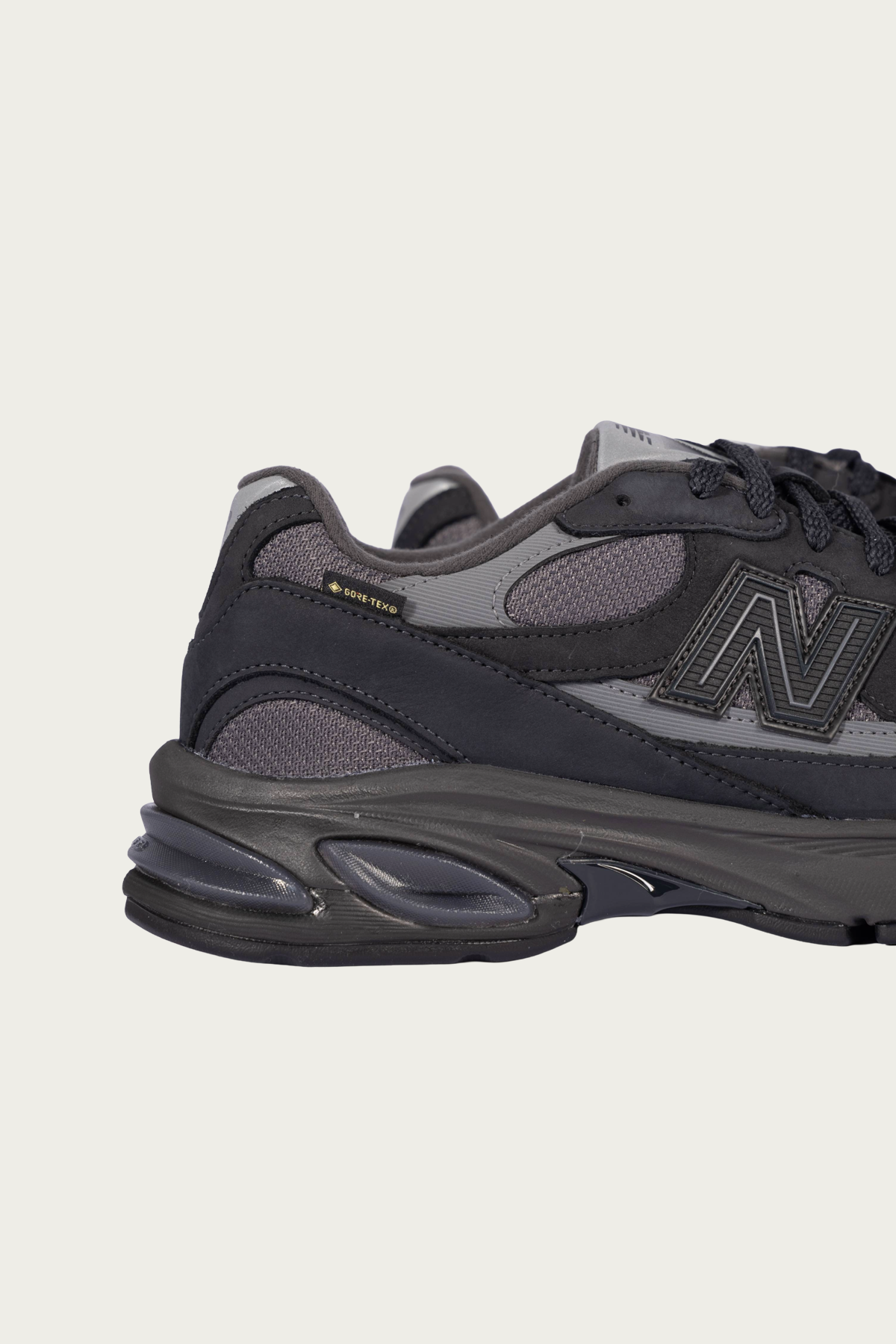 New Balance - Abzorb 2010 - Black - Canoe Club