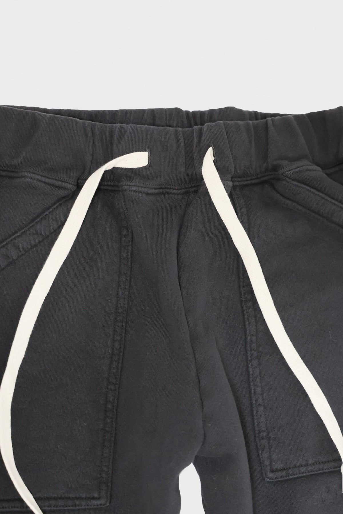 Velva Sheen - Pigment Army Gym Sweat Pants - Black - Canoe Club